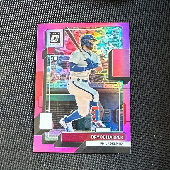 Panini Optic Trading Card - Pink and Blue of Bryce Harper mint condition - Picture 1 of 3